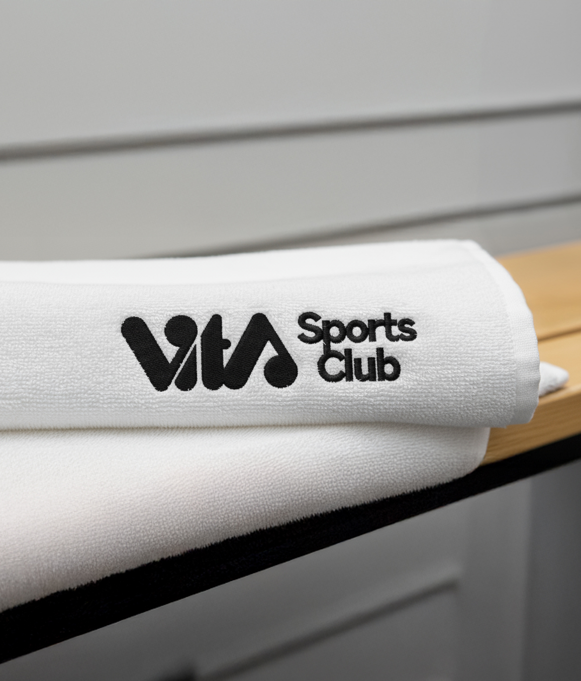 Vita Sports Club Handtuch bestickt